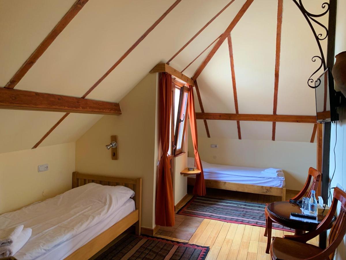 Hotel Mirhav 고리스 외부 사진