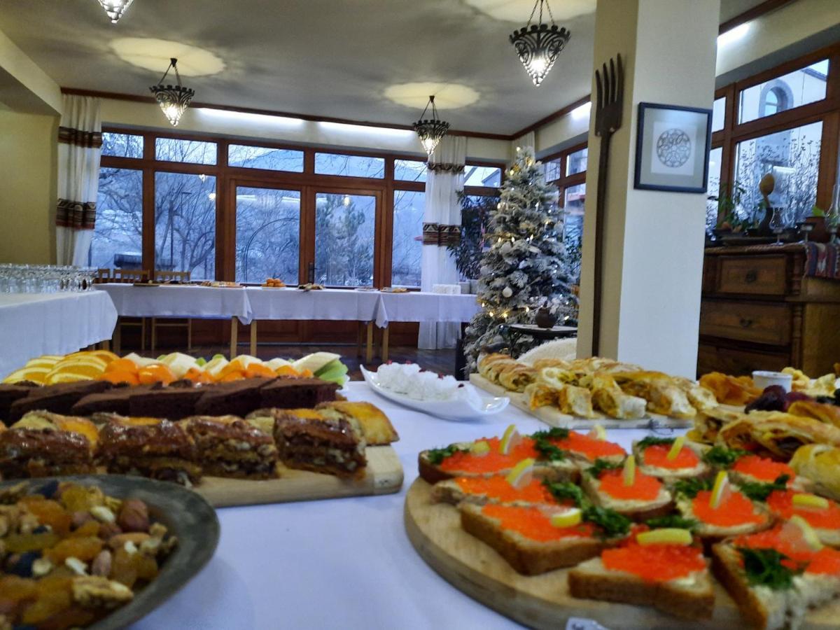 Hotel Mirhav 고리스 외부 사진