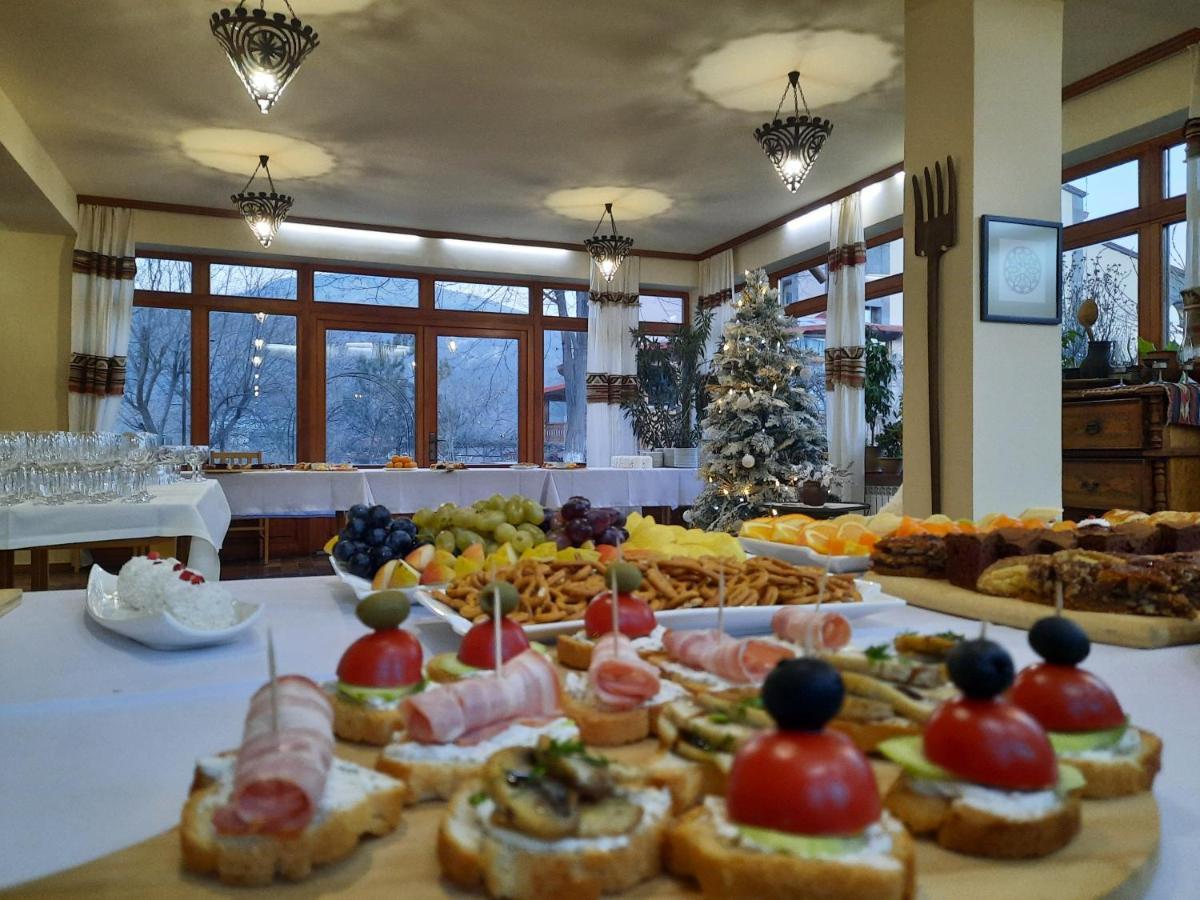 Hotel Mirhav 고리스 외부 사진