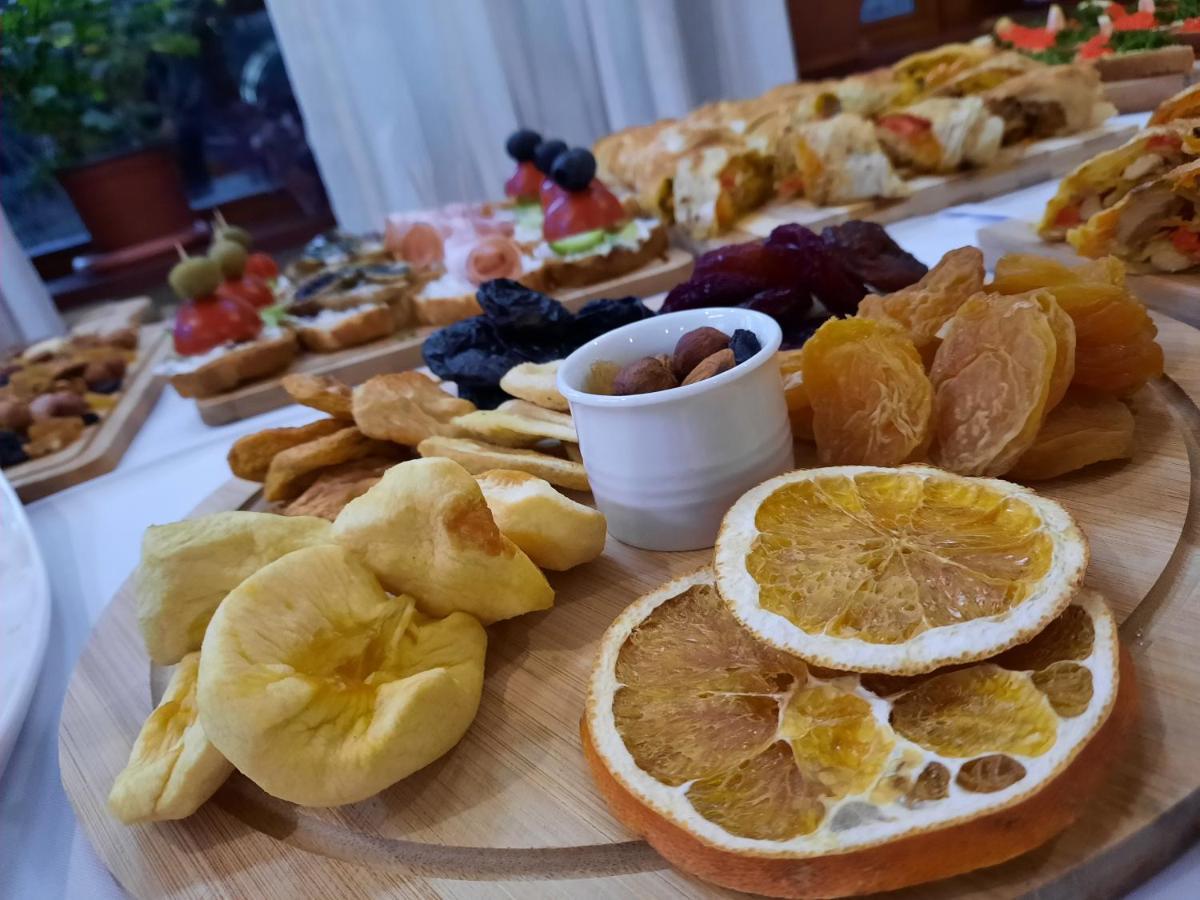 Hotel Mirhav 고리스 외부 사진