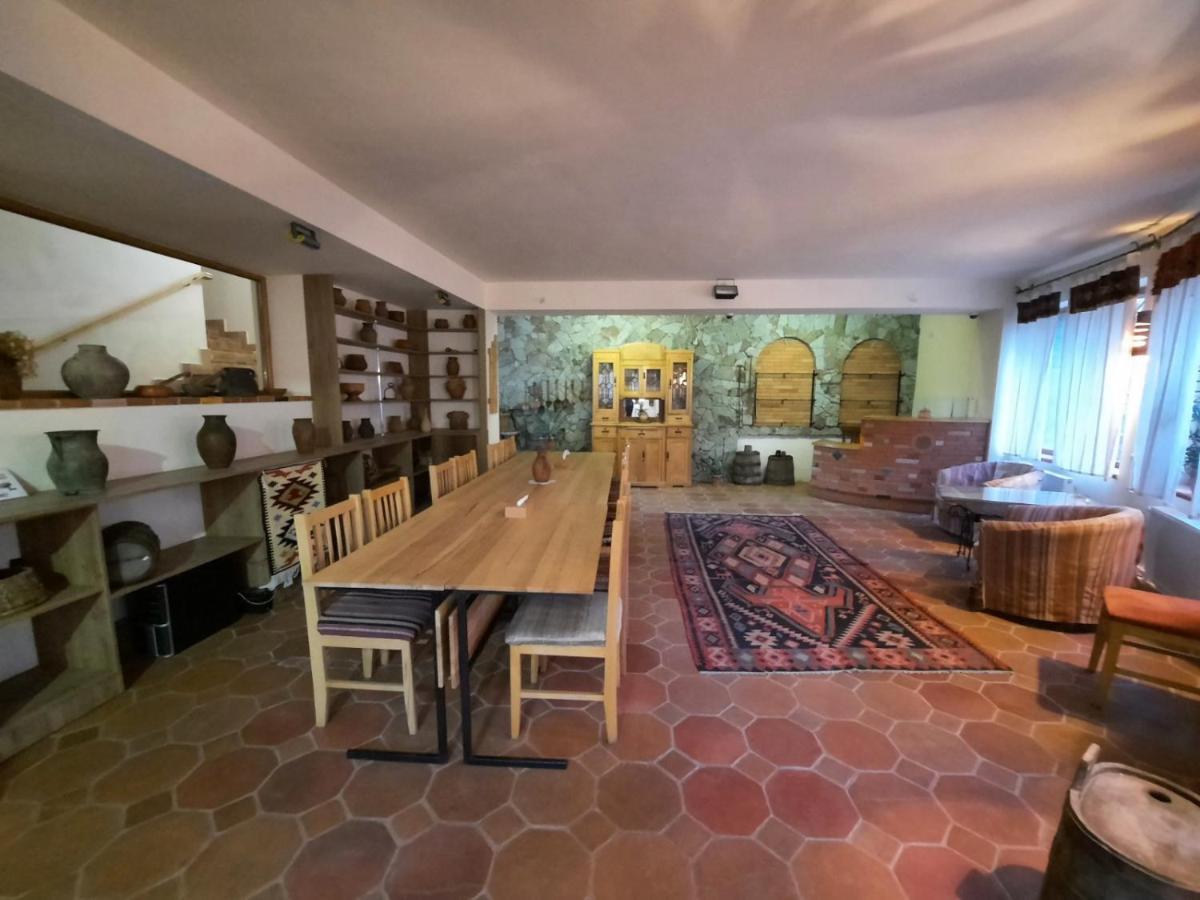 Hotel Mirhav 고리스 외부 사진
