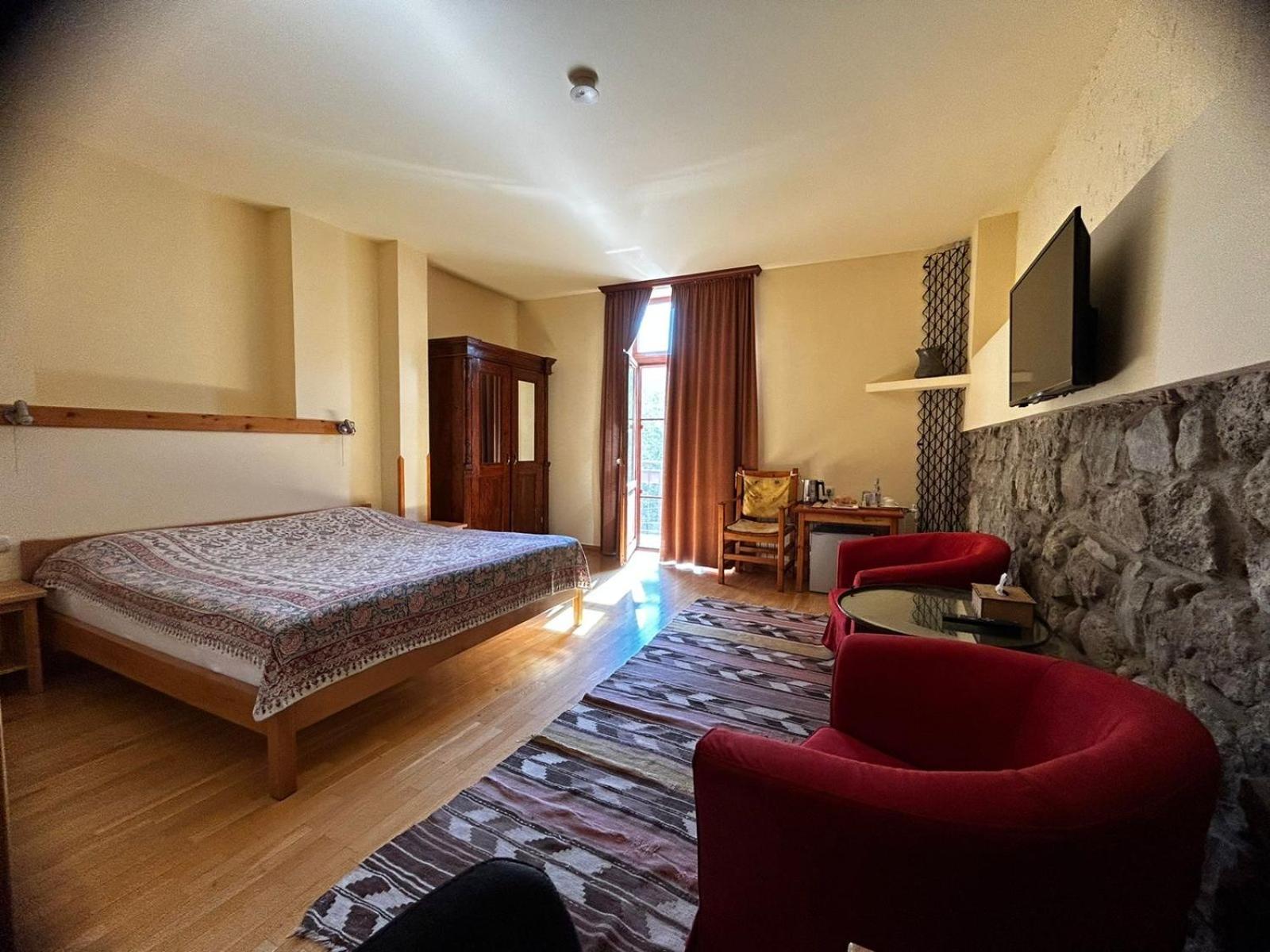 Hotel Mirhav 고리스 외부 사진