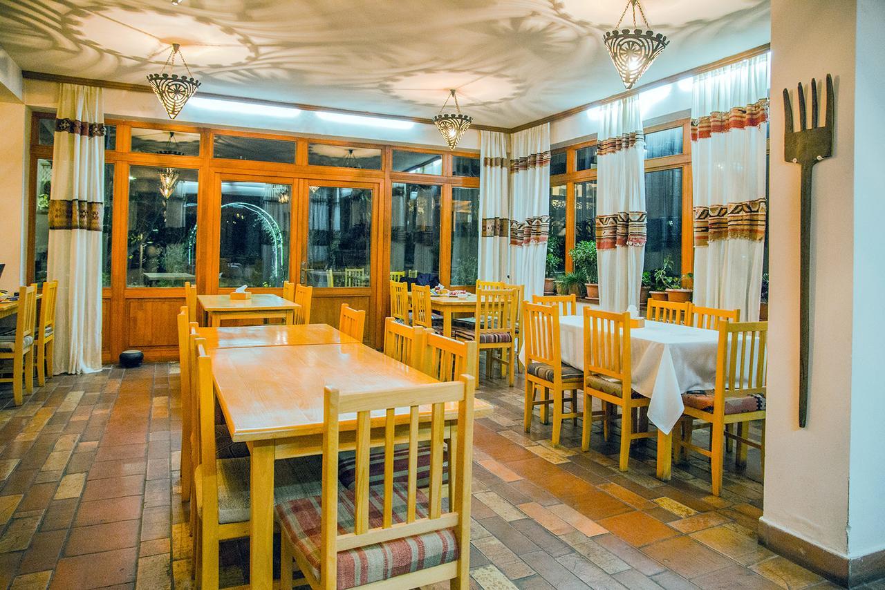 Hotel Mirhav 고리스 외부 사진