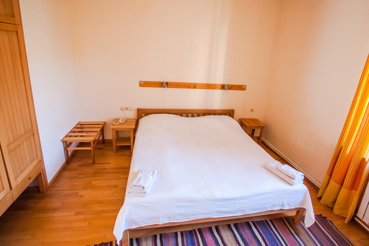 Hotel Mirhav 고리스 외부 사진